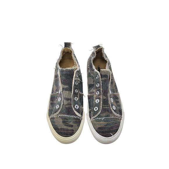 Corkys Babalu Low Top Camouflage Camo Casual Slip On Sneakers Gray Green Size 6 - Picture 2 of 8